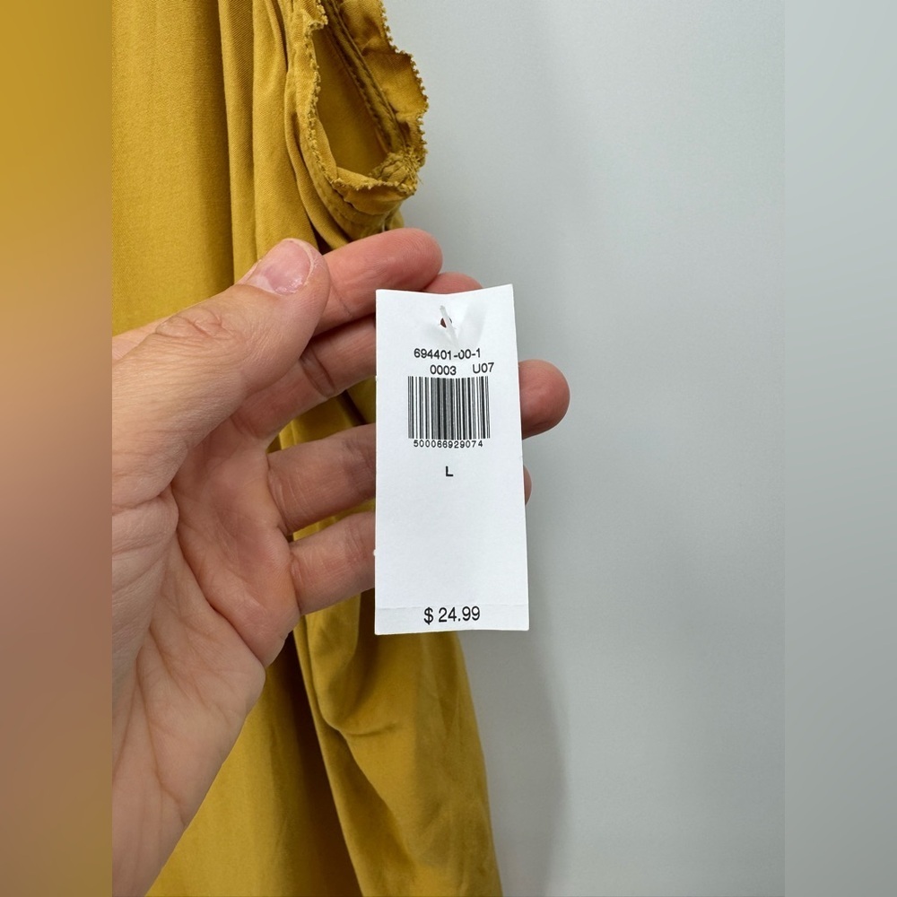 NWT Old Navy Yellow Viscose Top Large - Picture 3 of 7